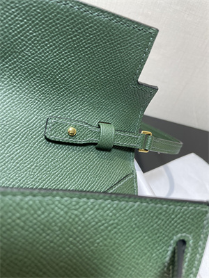 Kelly Classique To Go wallet Epsom Leather Gold Tone Metal In Vert Anglais Color HS