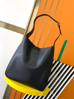 Y.S.L LE 5 A 7 Supple Large HOBO BAG In Black Leather