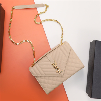 Y.S.L ENVELOPE MEDIUM IN QUILTED GRAIN DE POUDRE EMBOSSED LEATHER Gold Tone Metal Nude Color