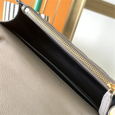 Y.S.L CASSANDRA ENVELOPE CHAIN WALLET IN GRAIN DEPOUDRE LEATHER Grey Color Gold Tone Metal