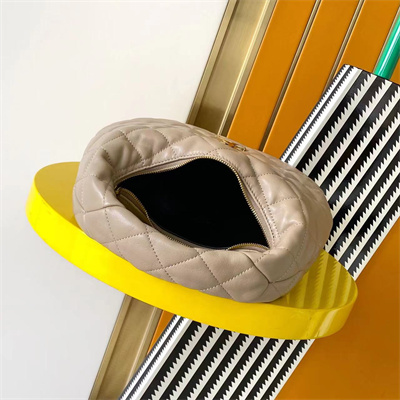 YSL ICARINO In Quilted Nappa Lambskin Beige