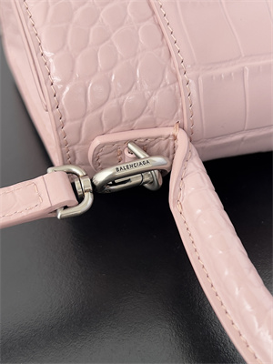 Women’s Hourglass Small Handbag Crocodile Embossed In Ice Pink