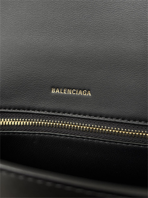 Women’s Hourglass Small Handbag Shiny Box Calfskin In Black