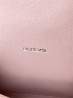 Women’s Hourglass XS Handbag Crocodile Embossed In Ice Pink-Silver