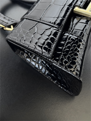 Women’s Hourglass XS Handbag Crocodile Embossed In Black-Gold