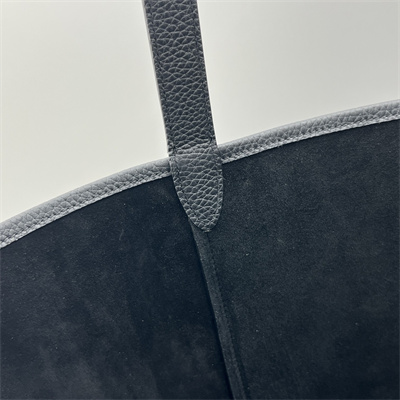 The Row Park N/S Large Tote Bag Grained Calfskin Black Color