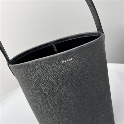 The Row Park N/S Small Tote Bag Grained Calfskin Black Color
