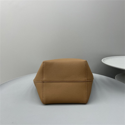 The Row Park N/S Medium Tote Bag Grained Calfskin Brown color