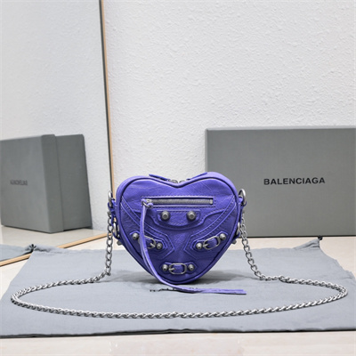 Women’s Le Cagole Heart Mini Bag In Arena Lambskin Purple Color