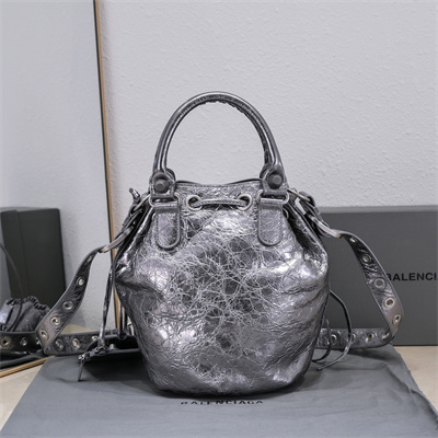 Women’s Le Cagole Small Bucket Bag In Metallized Arena Lambskin Silver Color