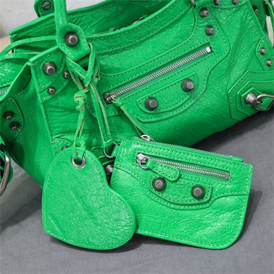 Women’s NEO Cagole XS Handbag In Arena Lambskin Green Color