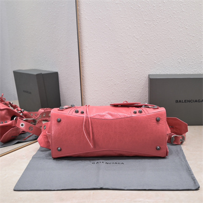 Women’s NEO Cagole City Small Handbag In Arena Lambskin Watermelon Color