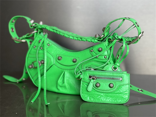 Women’s Le Cagole XS Shoulder Bag In Arena Lambskin Green Color