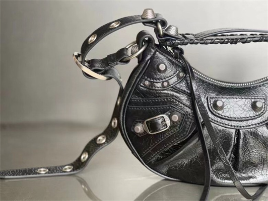 Women’s Le Cagole XS Shoulder Bag In Arena Lambskin Black Color