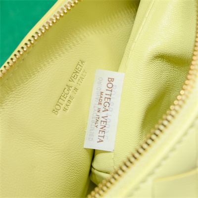 BV Mini Wallace Shoulder Bag In Soft Calfskin Leather Ice Cream Color