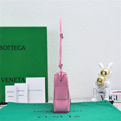 BV Cassette Pouch With Strap In Calfskin Ribbon Color