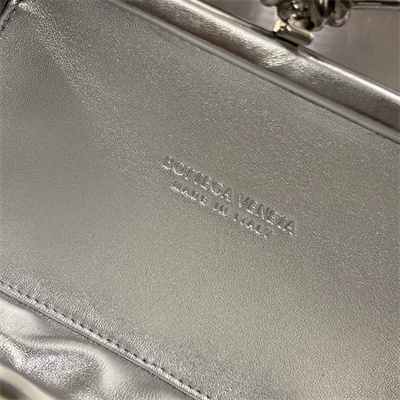 BV Knot Clutch In Calfskin Leather Wrinkled Silver Color