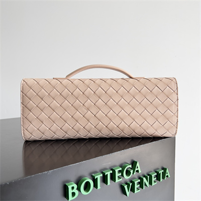 BV Long Clutch Andiamo With Handle In Lambskin Leather Lotus Color