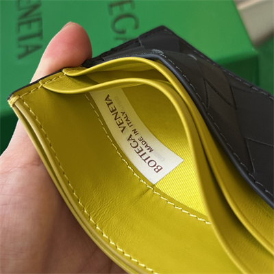 BV Card holder In Calfskin Leather Space/Pollen Yellow