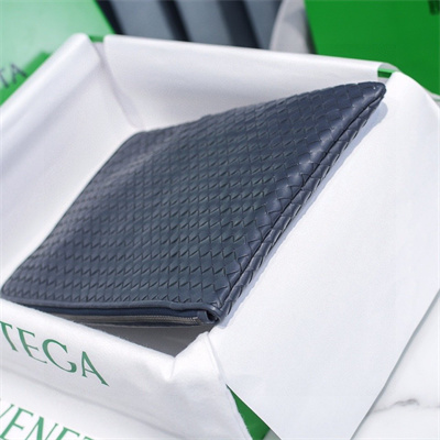 BV Zipper Pouch In Lambskin Leather Navy Color 80-6