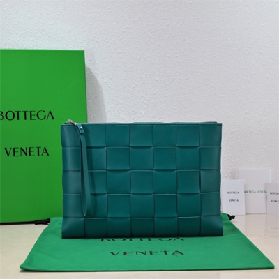 BV Cassette Zipper Pouch In Lambskin Leather Duck Green Color 80-8