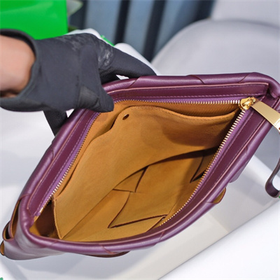 BV Zippy Pouch In Lambskin Leather Purple Color 6689