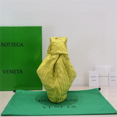 BV Teen Jodie In Lambskin Leather Kiwi Color