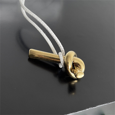 BV Long Clutch Andiamo With Handle In Lambskin Leather White Color