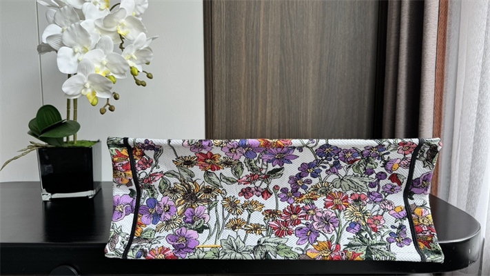 CD Large Book Tote Ecru Multicolor Di.or 4 Saisons ??t?? Soleil Embroidery