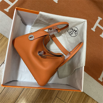 Lindy Bag Taurillon Clemence Leather 26/30CM Silver Tone Metal In Orange Color HS