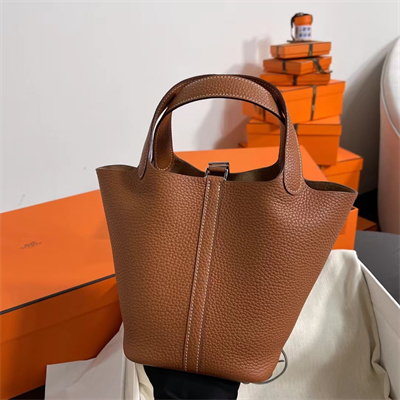 Picotin Lock Bag Togo Leather 18/22CM Gold/Silver Tone Metal In Gold Color HS