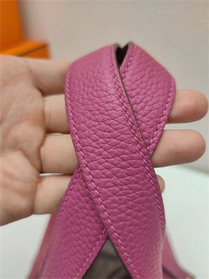 Picotin Lock Bag Togo Leather 18/22CM Gold/Silver Tone Metal In Magnolia Color HS