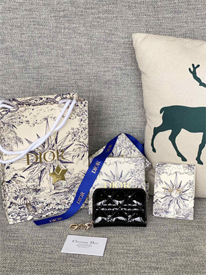 CD  Voyageur Small Coin Purse Supple Cannage Patent Calfskin Black S0985