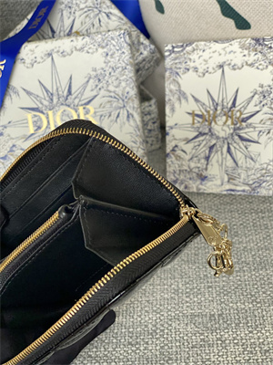 CD  Voyageur Small Coin Purse Supple Cannage Patent Calfskin Black S0985