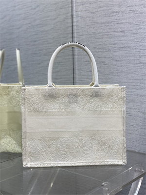 CD Medium Book Tote White Toile de Jouy Soleil Macram?? Embroidery