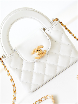Chanel Clutch With Chain Shiny Aged Calfskin Gold-Tone Metal White AP3435