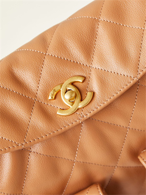 Chanel Large Hobo Handbag Shiny calfskin Gold Tone Metal Brown AS4668