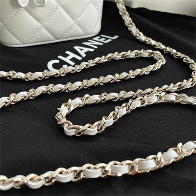 Chanel Small Vanity Case With Chain Lambskin Gold Tone Metal White AP2198