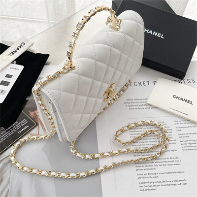 Chanel Clutch With Chain Lambskin Gold Tone Metal White AP3795