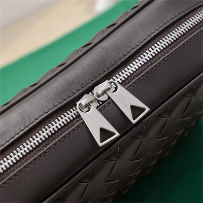 BV Small Intrecciato Camera Bag Calfskin Fondant