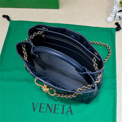 BV Small Andiamo Top handle bag With Chain Lambskin Leather Navy