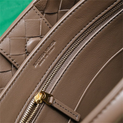 BV Small Andiamo Top handle bag Lambskin Leather Taupe Grey