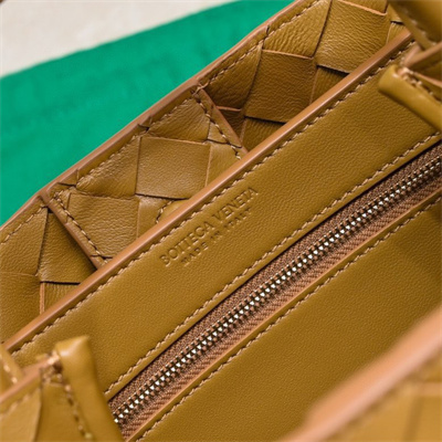 BV Small Andiamo Top handle bag Lambskin Leather Brown