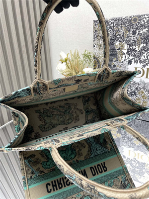 CD Medium Dioriviera Dior Book Tote Raffia with Aquamarina Toile de Jouy Sauvage Embroidery Green