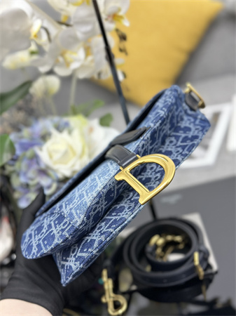 CD Saddle Bag With Strap Blue Denim Dior Oblique Jacquard