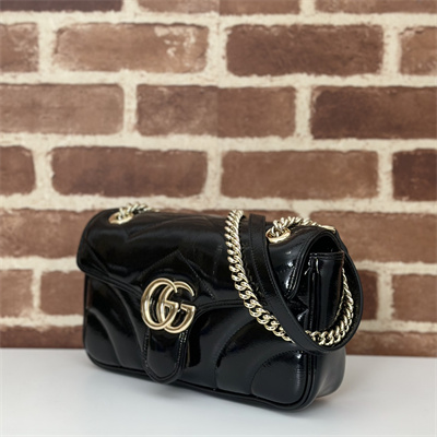 Gu.cci GG Marmont Medium Shoulder Bag Patent Leather Black 443497