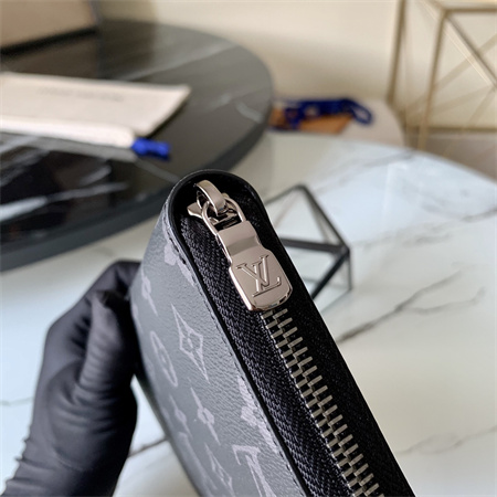 LV  Zippy Organiser In Monogram Eclipse M62581