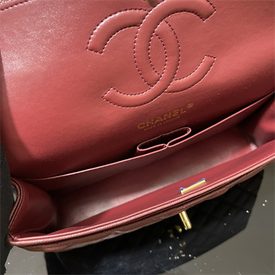 Chanel Medium Classic Flap Bag Grained Calfskin Gold Tone Metal Burgundy 01112