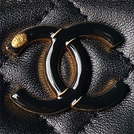 Chanel Vanity Case Lambskin Enamel & Gold-Tone Metal White AP3940