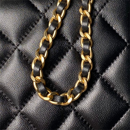 Chanel Vanity Case Lambskin Enamel & Gold-Tone Metal White AP3940